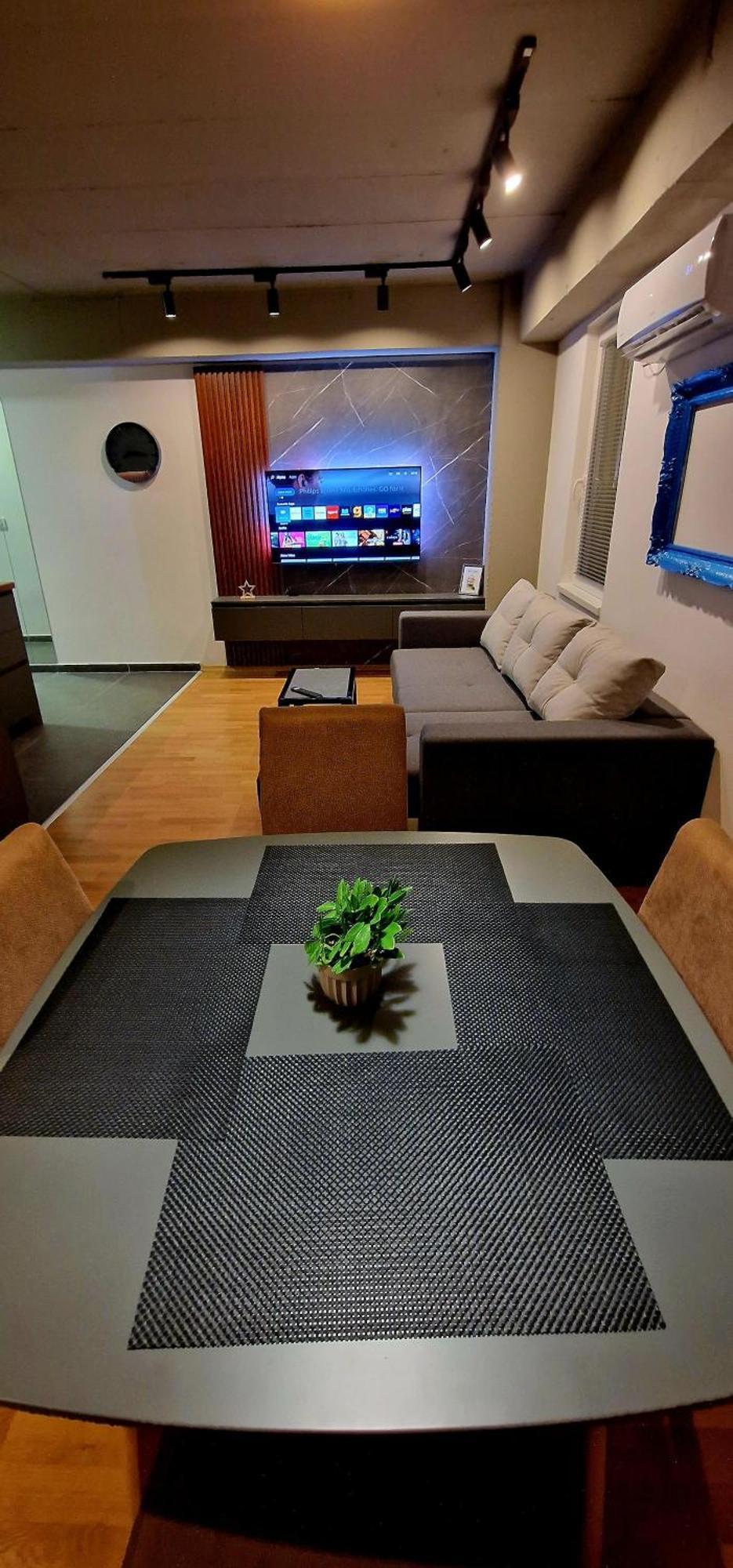 Luxury Apartment Iva VI Skopje Esterno foto
