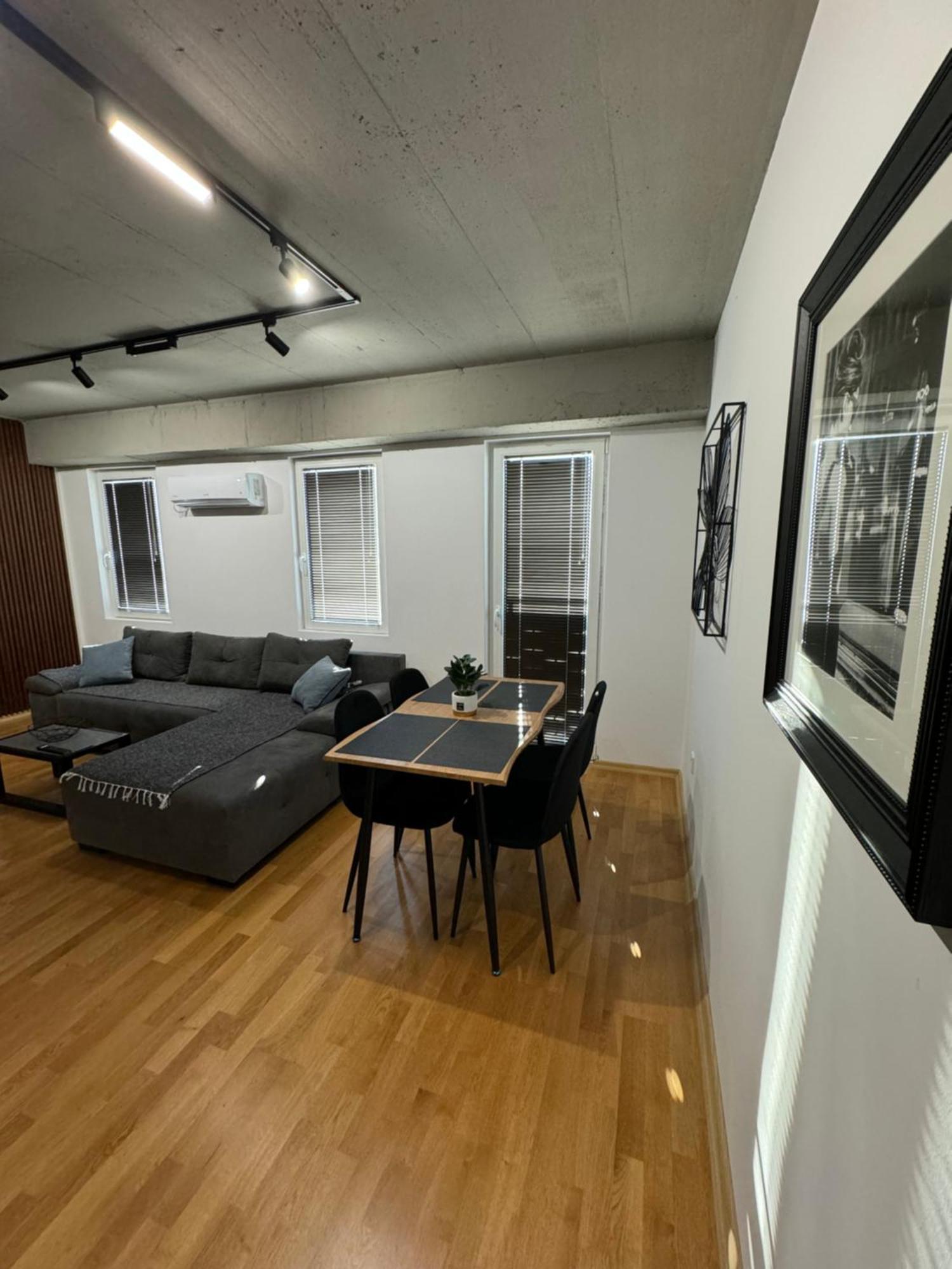 Luxury Apartment Iva VI Skopje Esterno foto